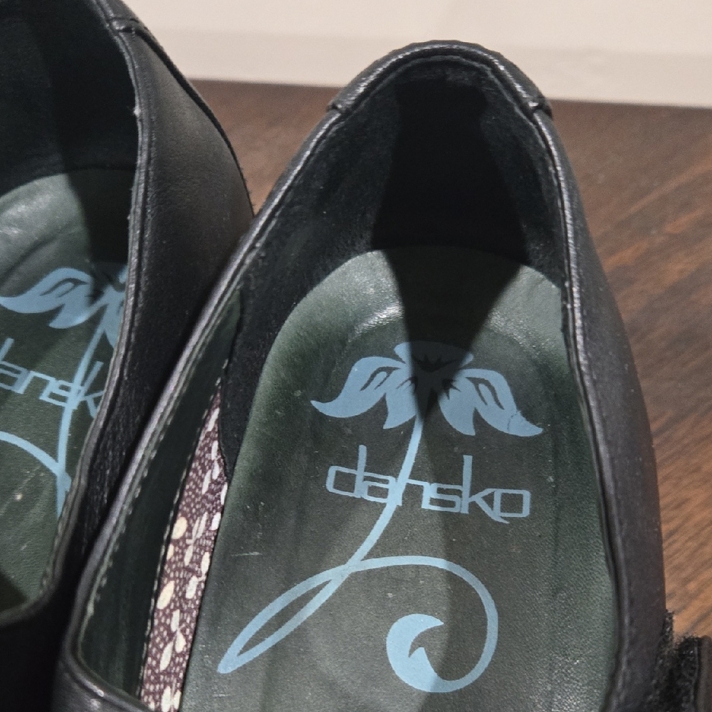 Classic Black Mary Jane Women's Shoes - Picture 5 of 8